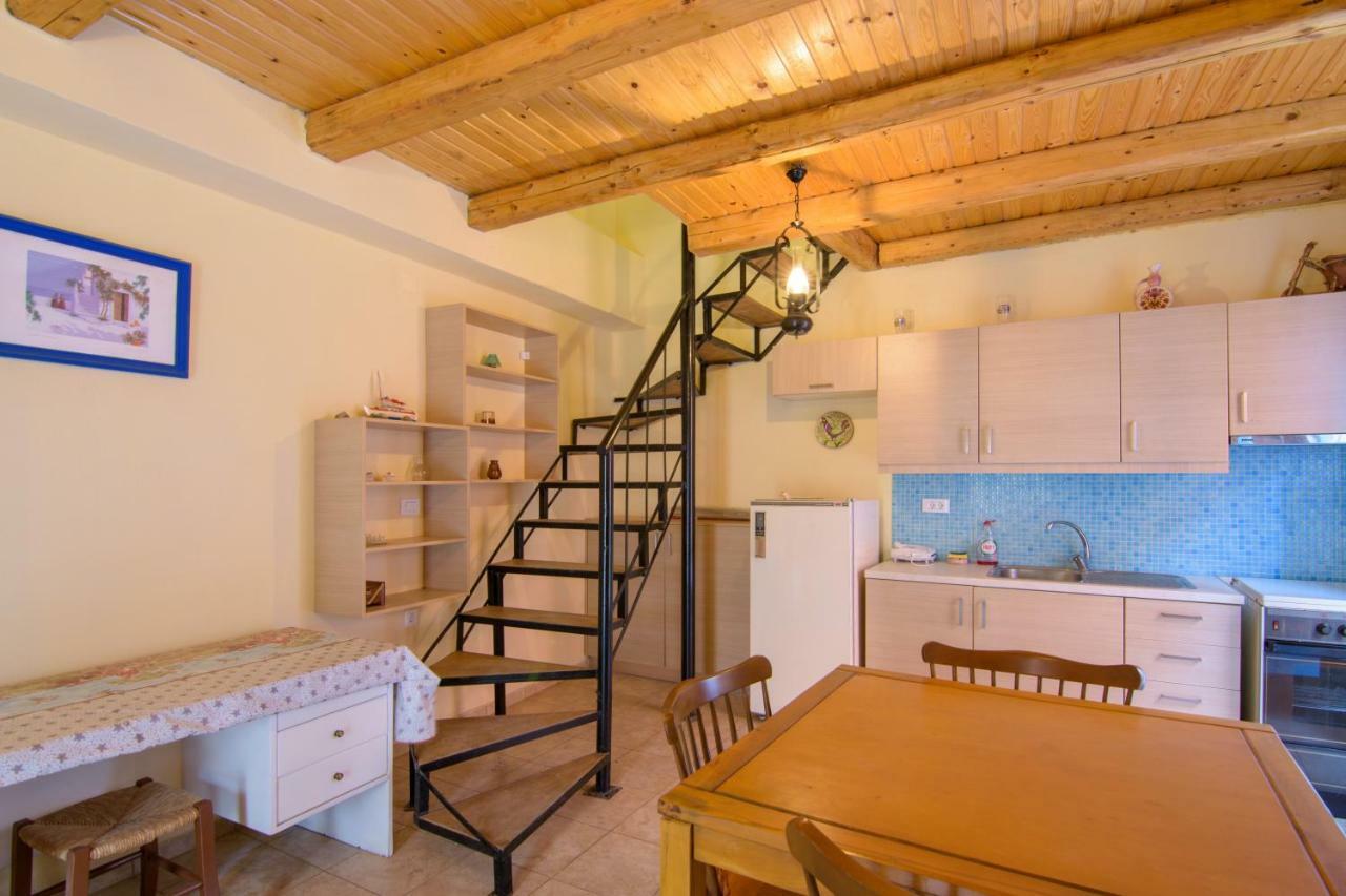 Lilas Traditional Maisonette إيلوندا المظهر الخارجي الصورة