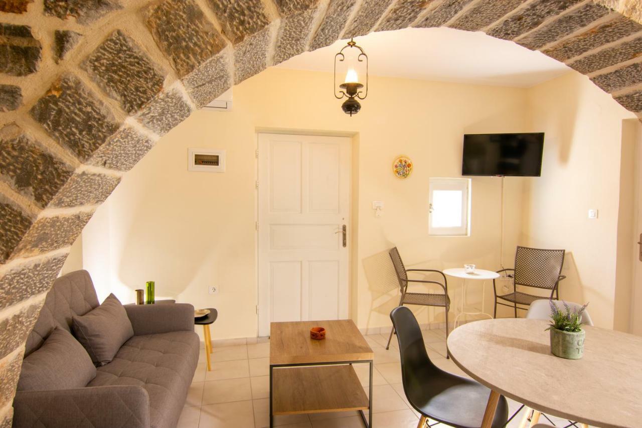 Lilas Traditional Maisonette إيلوندا المظهر الخارجي الصورة